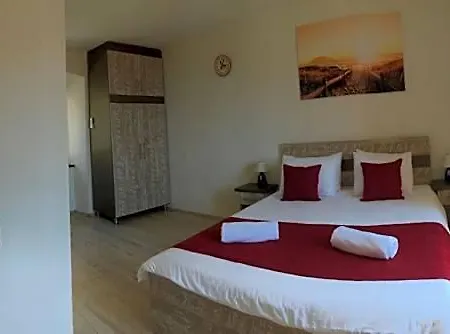 Romantic Villa Centar Omisalj 3*
